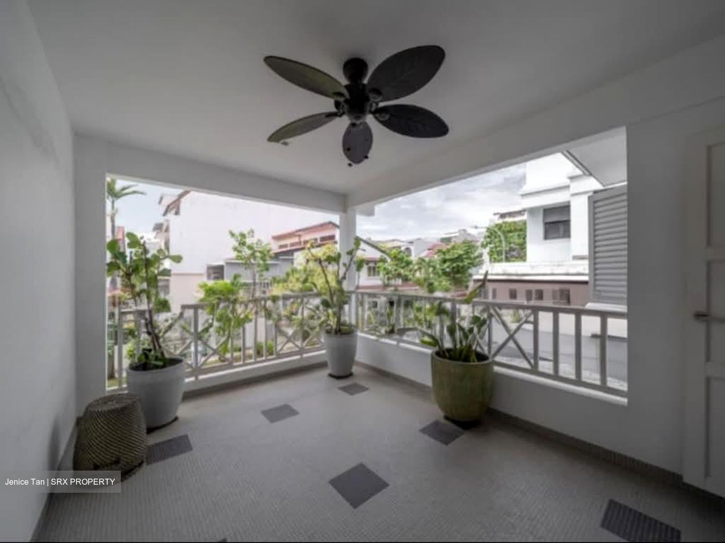 Lorong 107 Changi (D15), Terrace #565622801